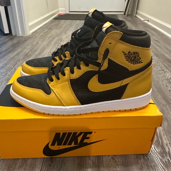 Jordan Men's Black and Yellow High-Top Sneakers (Pollen) - Picture 2 of 7